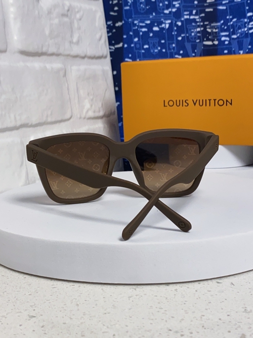 ルイヴィトンサングラス背面デザイン